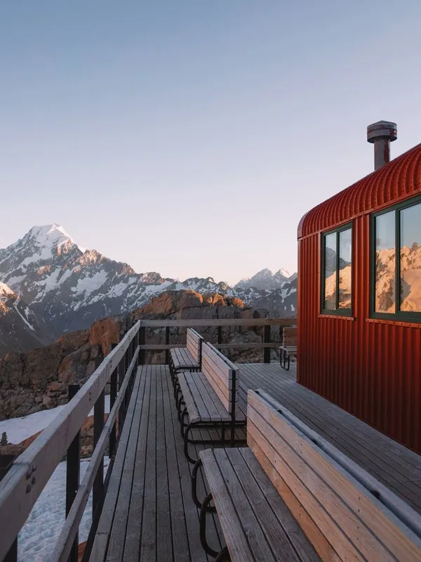 Mueller Hut New Zealand Holiday Sale