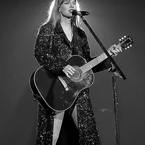 Taylor Swift 17 Deal